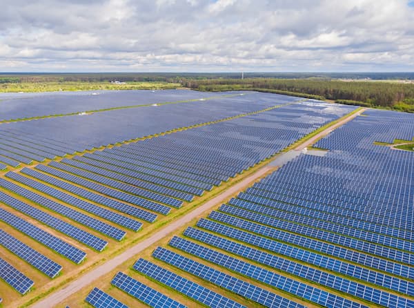 Solar energy infrastructure in Canada